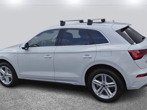 Certified 2024 Audi Q5 e Premium w/ Convenience Package image 5