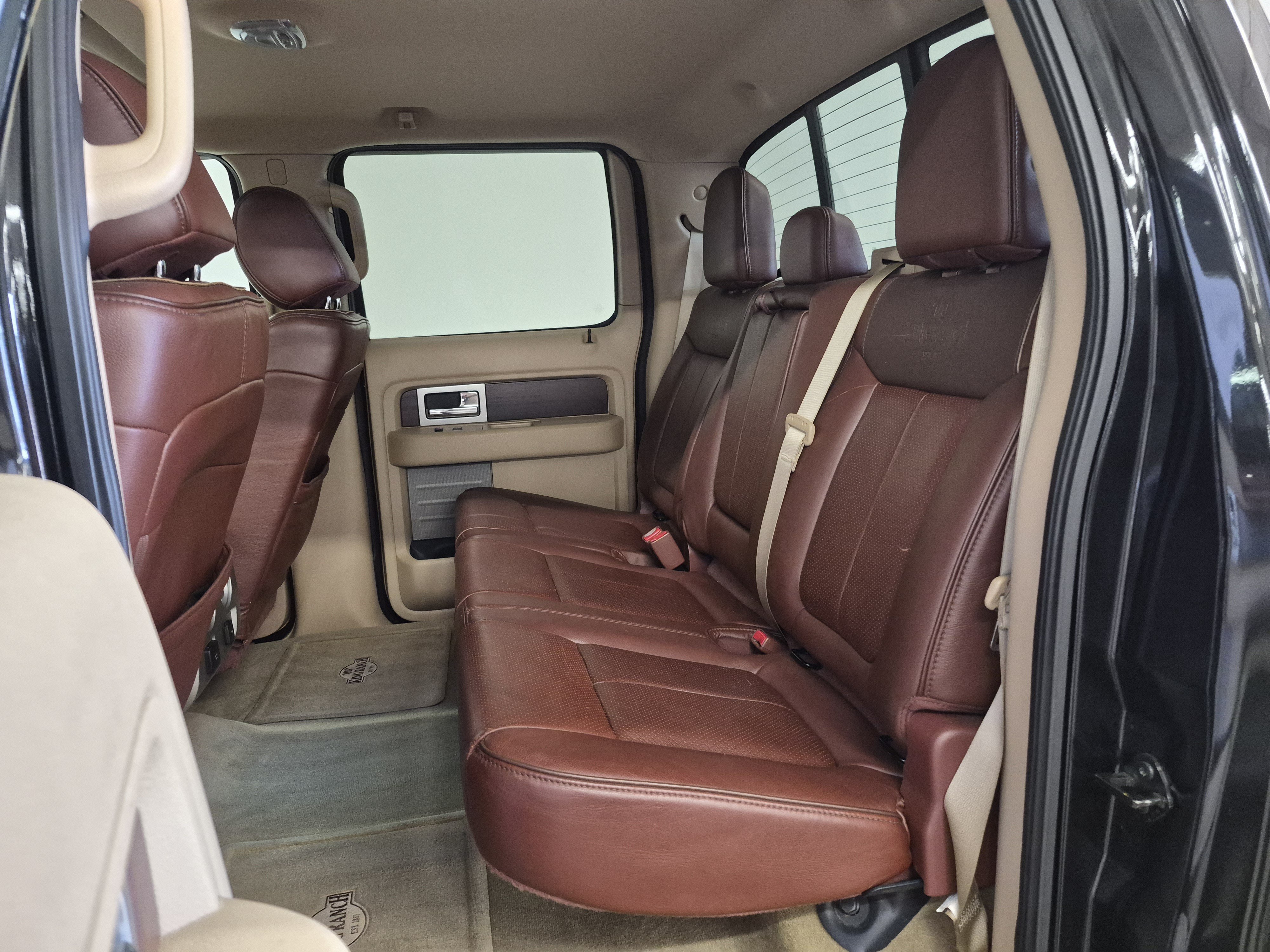 Used 2014 Ford F150 King Ranch w/ King Ranch Luxury Package AWD/4WD image 16