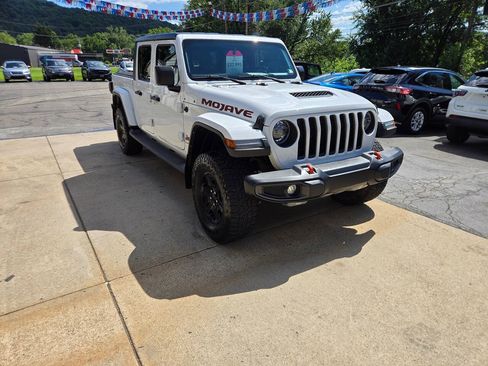 Used 2022 Jeep Gladiator Mojave w/ LED Lighting Group AWD/4WD image 1
