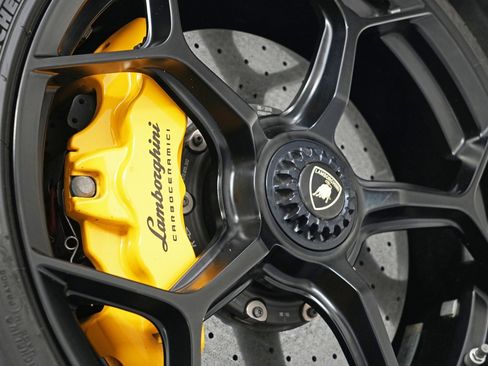 Used 2018 Lamborghini Huracan Performante image 72