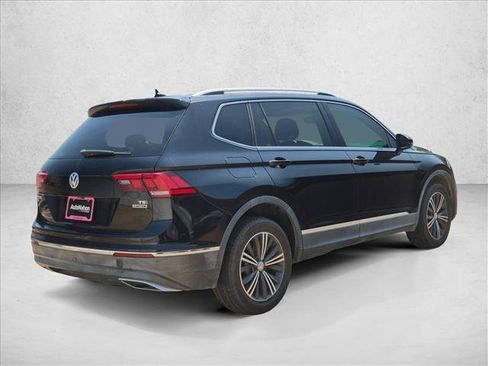 Used 2018 Volkswagen Tiguan SEL AWD/4WD image 5