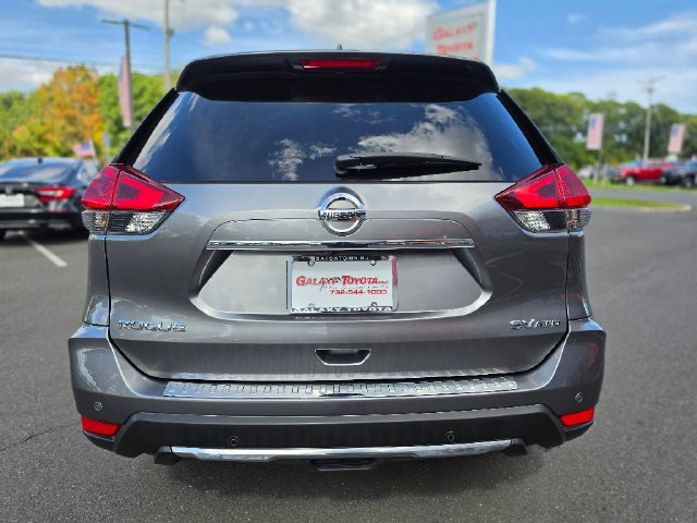 Used 2020 Nissan Rogue SV w/ Premium Package AWD/4WD image 6