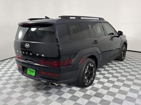 Used 2025 Hyundai Santa Fe SEL FWD image 9