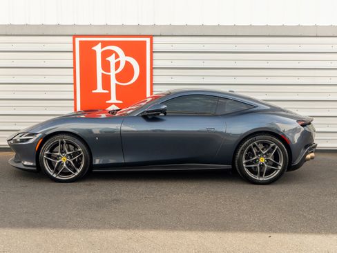 Used 2021 Ferrari Roma RWD image 35