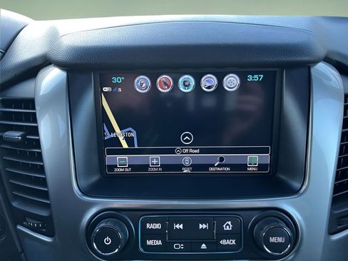 Used 2018 Chevrolet Suburban Premier image 14