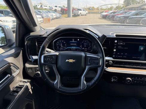 Used 2022 Chevrolet Silverado 1500 LT w/ Work Truck Package AWD/4WD image 21