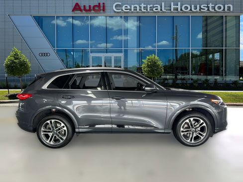 Used 2025 Audi Q5 Premium Plus w/ Premium Plus image 8