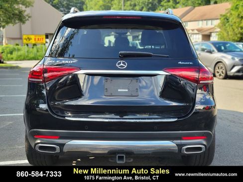 Used 2022 Mercedes-Benz GLE 350 4MATIC w/ 3rd Row Seat Package image 2