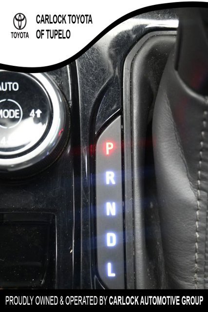 Used 2025 Chevrolet Colorado Trail Boss w/ Midnight Edition AWD/4WD image 34