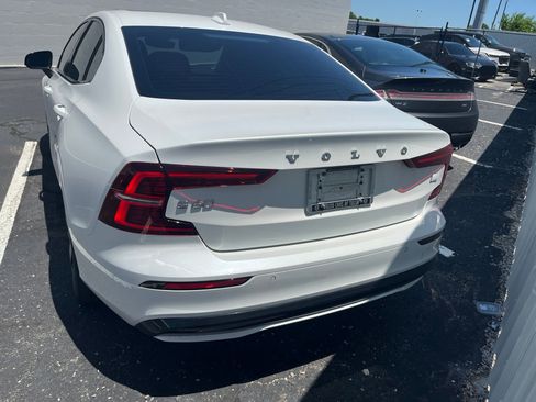 Used 2024 Volvo S60 T8 Core w/ Climate Package AWD/4WD image 3
