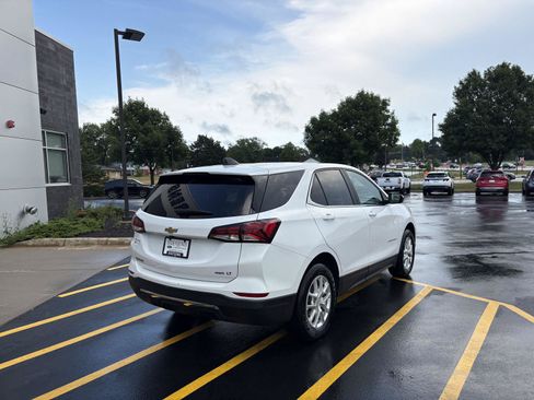 Used 2024 Chevrolet Equinox LT AWD/4WD image 6