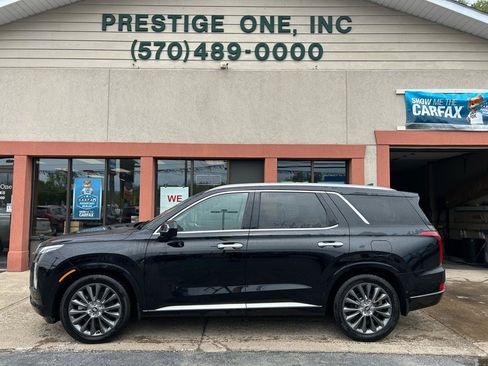 Used 2020 Hyundai Palisade Limited w/ Winter Weather Package AWD/4WD image 2