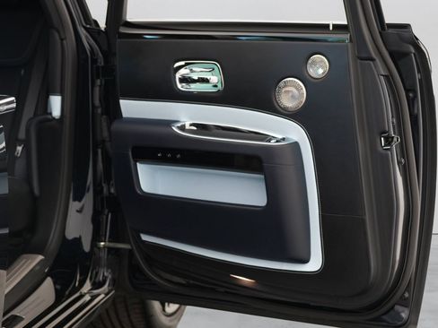 Certified 2020 Rolls-Royce Ghost RWD image 36