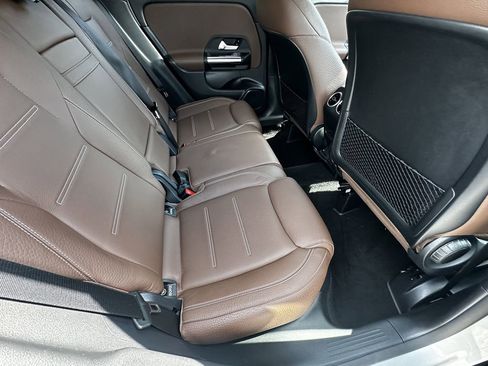 Certified 2022 Mercedes-Benz GLA 250 image 17