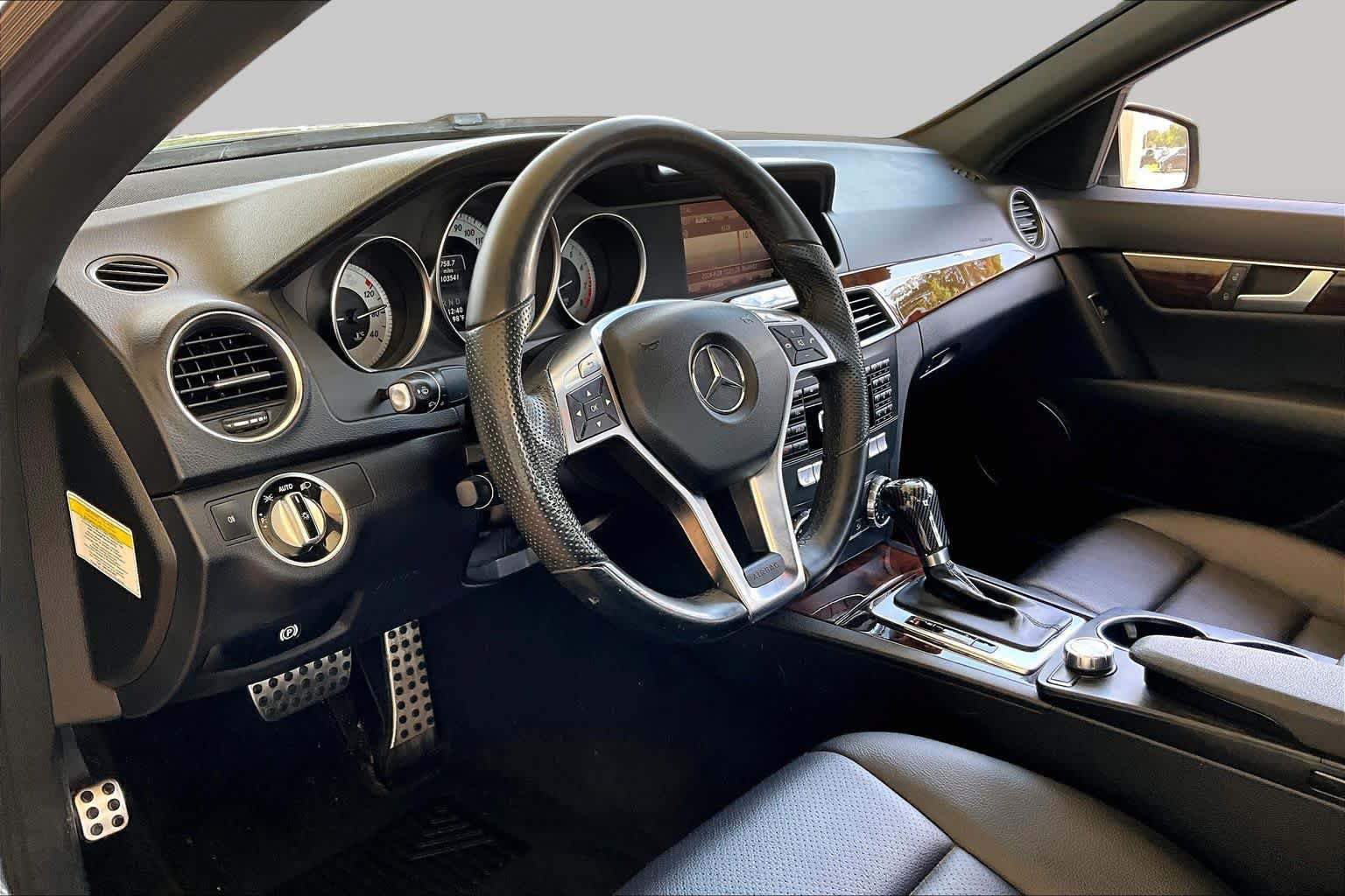 Used 2014 Mercedes-Benz C 250 Sedan image 15