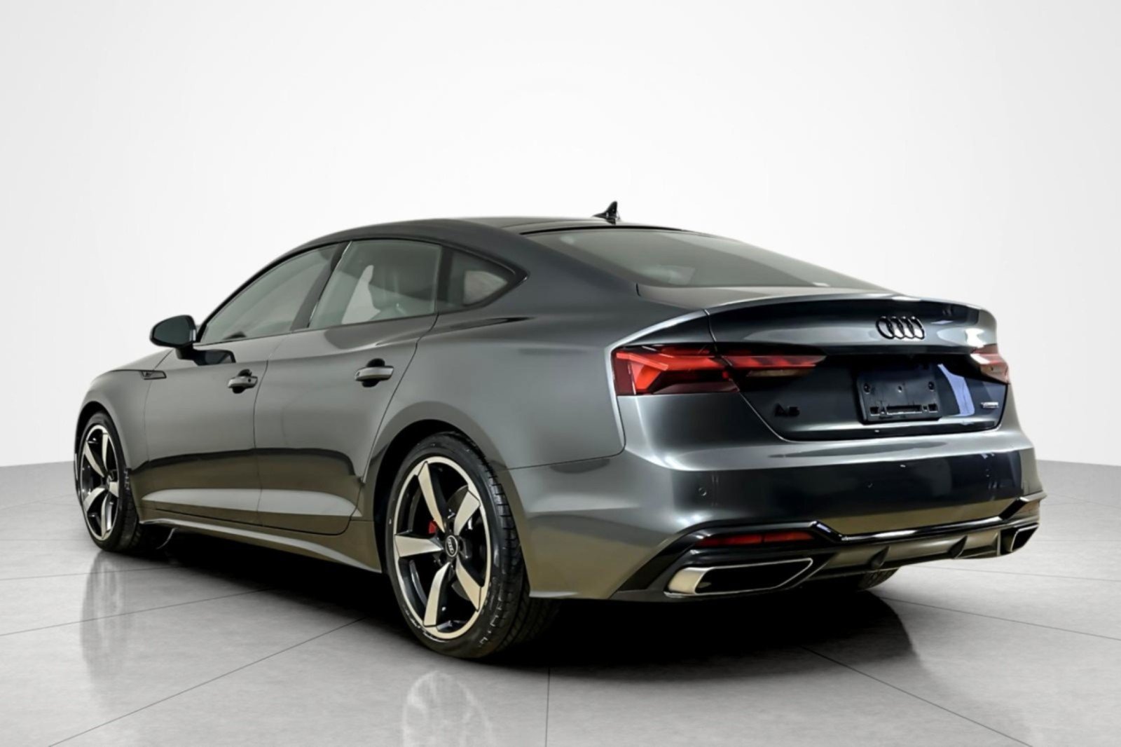 Used 2022 Audi A5 2.0T Premium Plus w/ Premium Plus AWD/4WD image 3