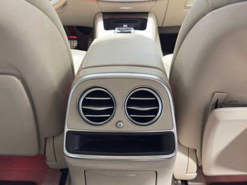 Used 2017 Mercedes-Benz S 550 Sedan image 17