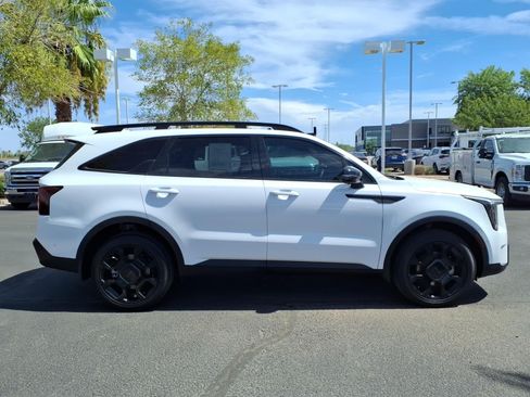 Used 2025 Kia Sorento SX Prestige AWD/4WD image 3