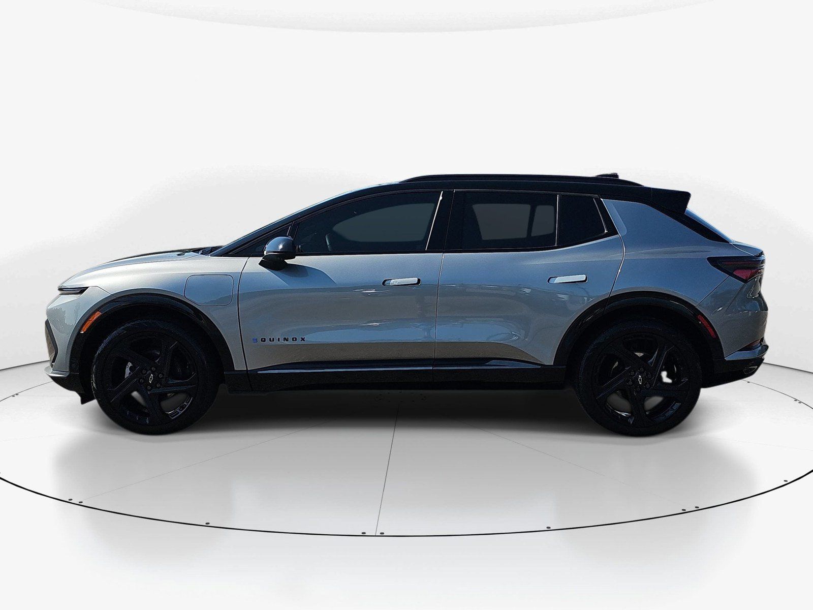 Used 2024 Chevrolet Equinox EV RS FWD image 7