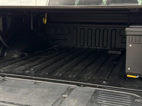 Used 2022 Ford F150 Lariat w/ Equipment Group 502A High AWD/4WD image 28