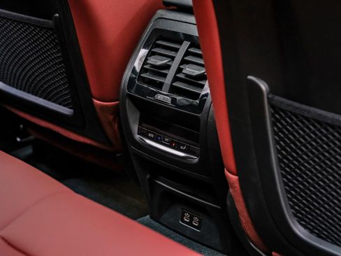 Used 2025 BMW X4 xDrive30i image 41