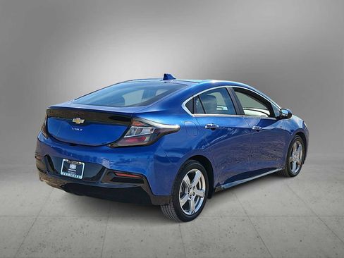 Used 2017 Chevrolet Volt LT w/ Comfort Package image 8