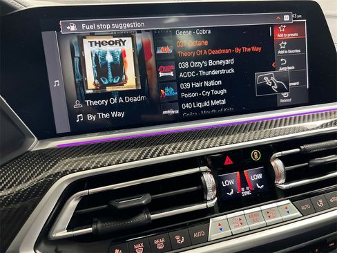 Used 2022 BMW X5 M50i w/ Executive Package image 14