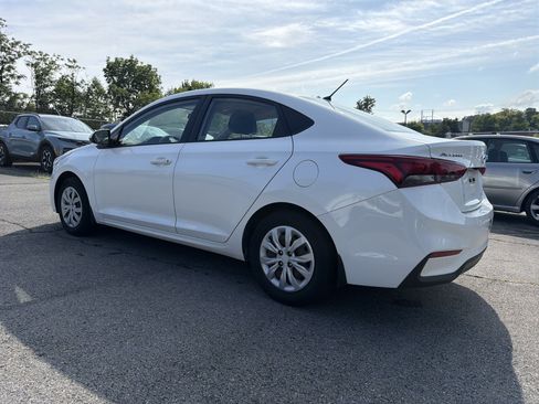 Used 2019 Hyundai Accent SE FWD image 5