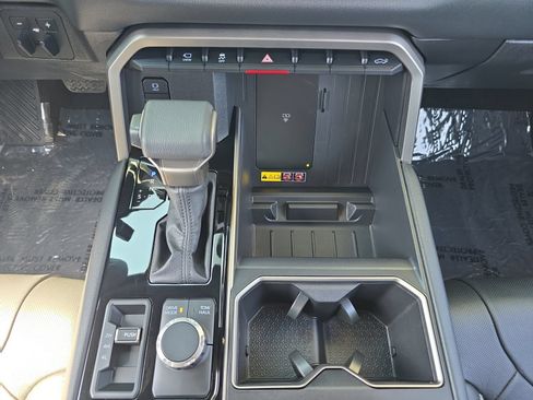Certified 2026 Toyota Tundra Limited AWD/4WD image 17