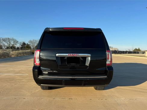 Used 2018 GMC Yukon XL Denali w/ Open Road Package image 5