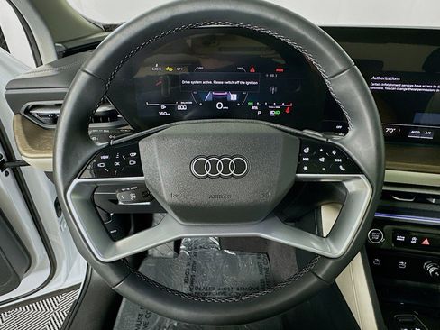 Used 2025 Audi Q5 Premium Plus w/ Premium Plus AWD/4WD image 19