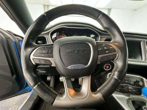 Used 2016 Dodge Challenger SRT Hellcat RWD image 7