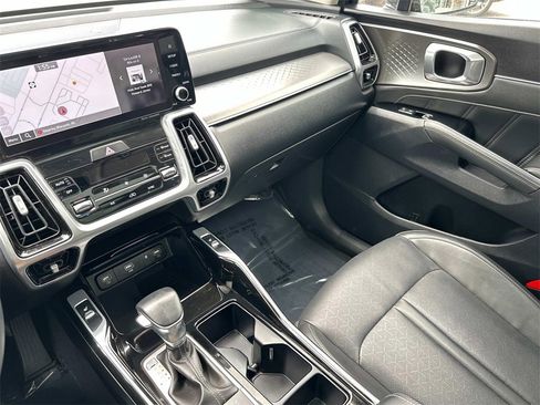 Used 2022 Kia Sorento SX image 28