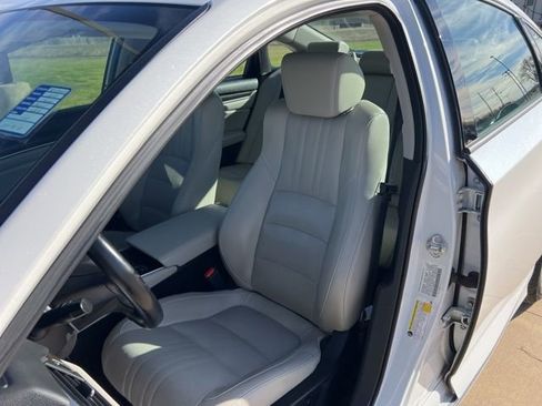 Used 2018 Honda Accord EX-L image 12