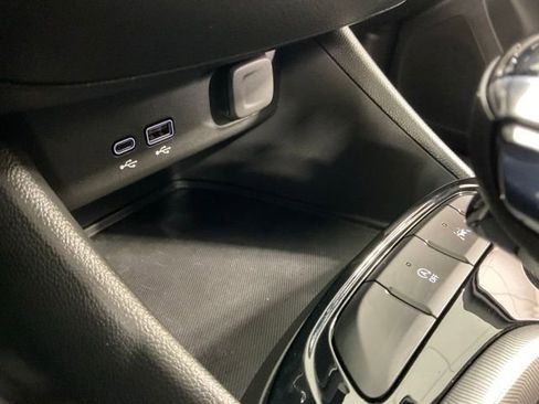 Used 2024 Buick Envista Sport Touring w/ Convenience I Package image 21