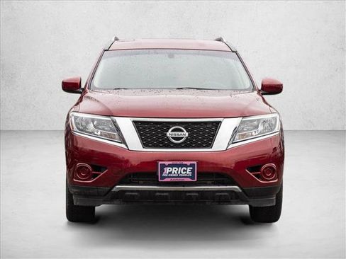 Used 2015 Nissan Pathfinder S image 2