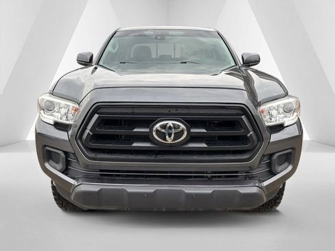 Used 2020 Toyota Tacoma SR image 2