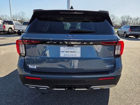 New 2026 Ford Explorer Active w/ Active Comfort Package image 11