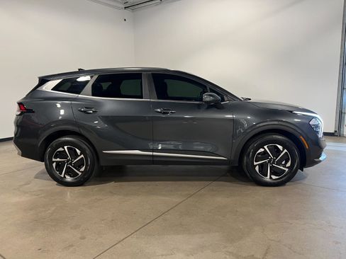 Used 2023 Kia Sportage LX AWD/4WD image 2