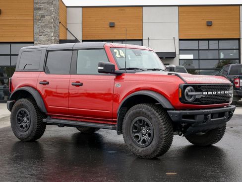 Used 2024 Ford Bronco Wildtrak AWD/4WD image 1