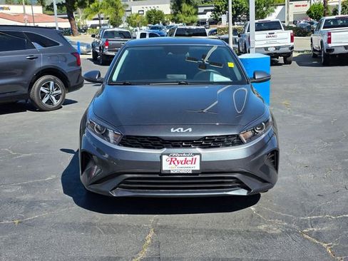 Used 2024 Kia Forte LXS w/ LXS Technology Package image 2