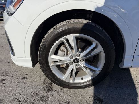 Used 2023 Audi Q3 2.0T Premium Plus w/ Premium Plus Package image 7