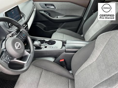 Certified 2023 Nissan Rogue SV FWD image 17