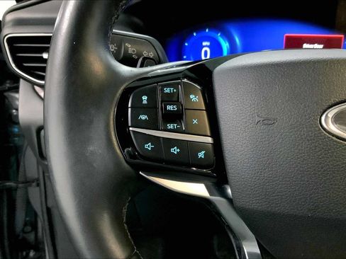 Used 2021 Ford Explorer Platinum w/ Equipment Group 601A AWD/4WD image 19
