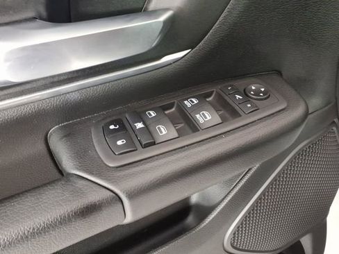 Used 2023 RAM 1500 Big Horn AWD/4WD image 15
