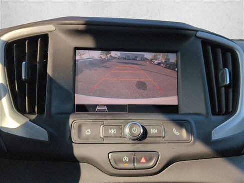 Used 2022 GMC Terrain SLE w/ Driver Convenience Package FWD image 13