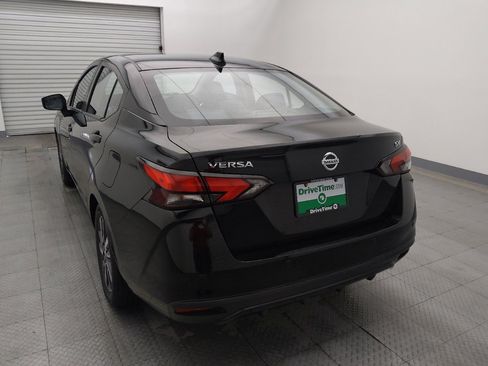 Used 2021 Nissan Versa SV image 6