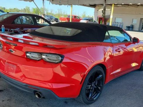 Used 2019 Chevrolet Camaro SS RWD image 3