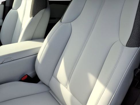 New 2026 Cadillac Optiq Luxury 1 image 14