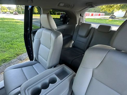 Used 2014 Honda Odyssey EX-L image 34